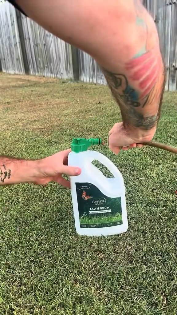 Connecting CompleteGrow Lawn Fertiliser directly to a garden hose